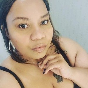 Meet your Posher, Aisha